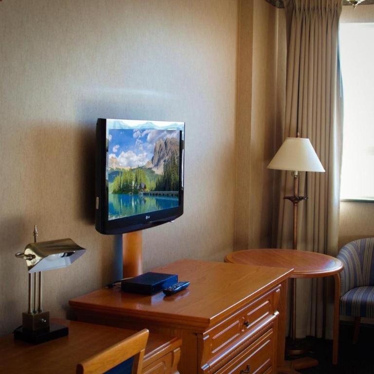 The Glenmore Inn & Convention Centre Calgary Ngoại thất bức ảnh