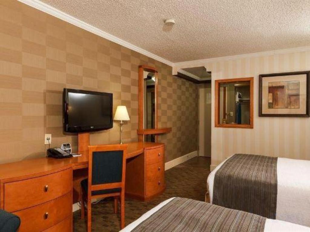 The Glenmore Inn & Convention Centre Calgary Ngoại thất bức ảnh