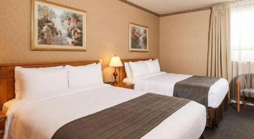 The Glenmore Inn & Convention Centre Calgary Ngoại thất bức ảnh