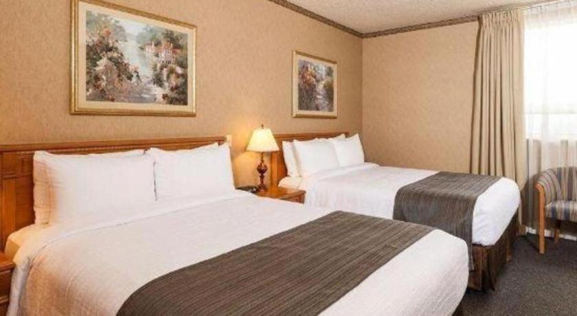 The Glenmore Inn & Convention Centre Calgary Ngoại thất bức ảnh